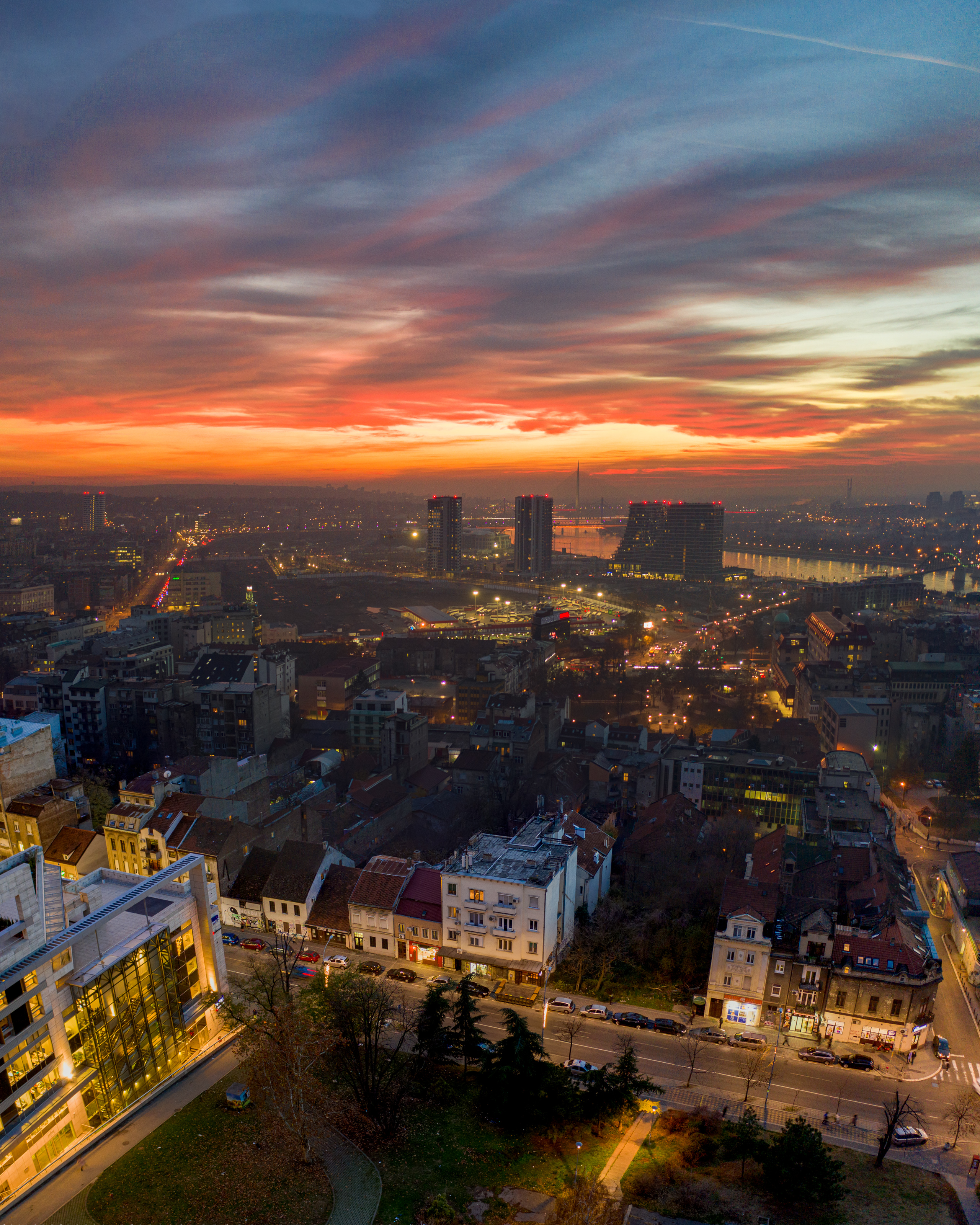 Beograd na vodi, Sava i Most na Adi sa Terazija u sumrak